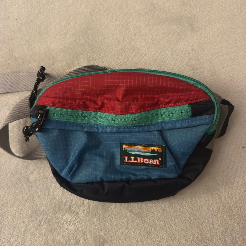 L.L. Bean Red and Blue Belt Bag